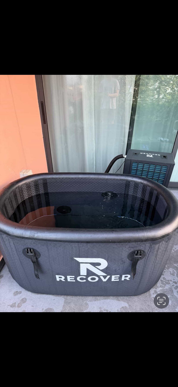 Cold plunge tub in a compact apartment
