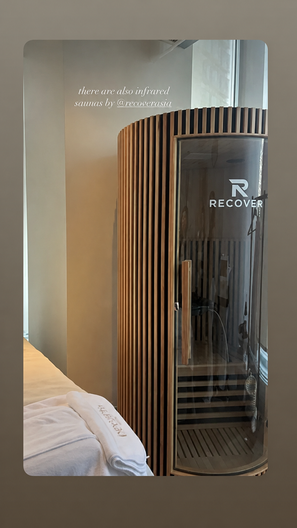 R Sauna Circle in a customer's bedroom