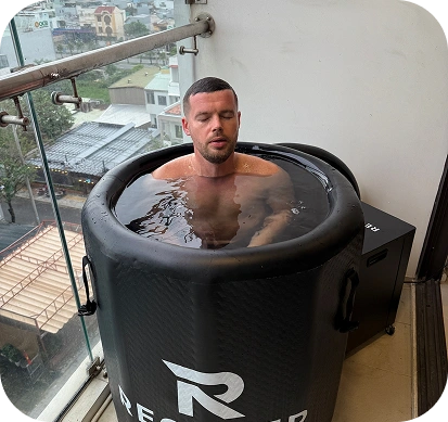Deep plunge feel without a large tub